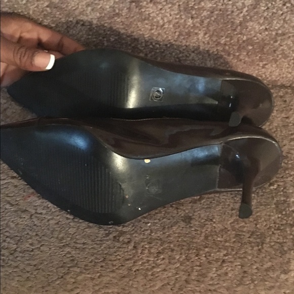 High Heel Shoes - Picture 2 of 5